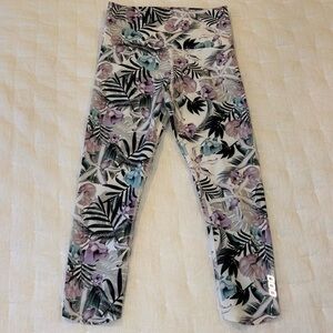 Lorna Jane tropical pattern leggings, size small
